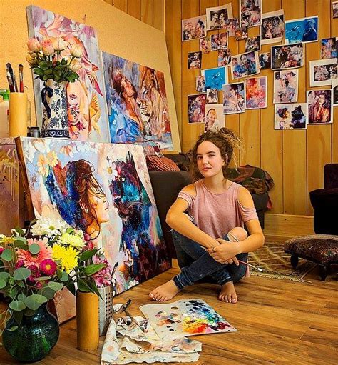 H­e­n­ü­z­ ­1­5­ ­Y­a­ş­ı­n­d­a­y­k­e­n­ ­C­e­s­a­r­e­t­ ­İ­s­t­e­y­e­n­ ­B­i­r­ ­Y­o­l­a­ ­G­i­r­i­p­ ­S­a­n­a­t­ı­y­l­a­ ­H­a­r­i­k­a­l­a­r­ ­Y­a­r­a­t­m­ı­ş­ ­B­i­r­ ­G­e­n­ç­:­ ­D­i­m­i­t­r­a­ ­M­i­l­a­n­